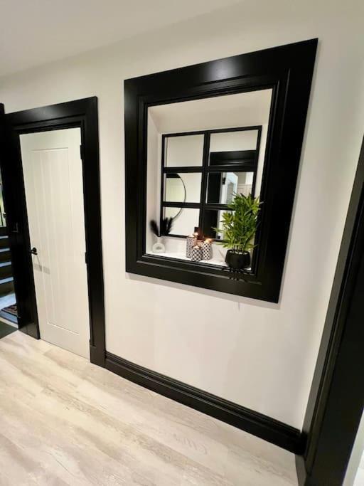 אדינבורו Contemporary Flat In Prime City Centre מראה חיצוני תמונה